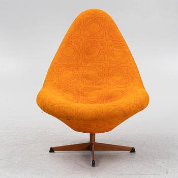 A swivel easy chair from Dahléns 1970s.