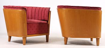 FÅTÖLJER, ett par samt BORD, 1940-tal.