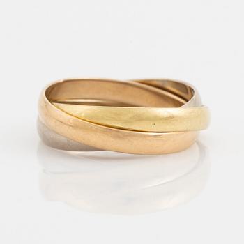 18K three coloured gold ring.