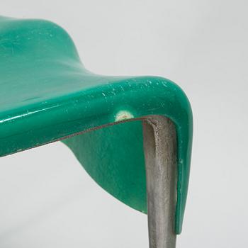 Steven Holl, tuolipari, "Kiasma Chair". Malli muotoiltu 1996-98.
