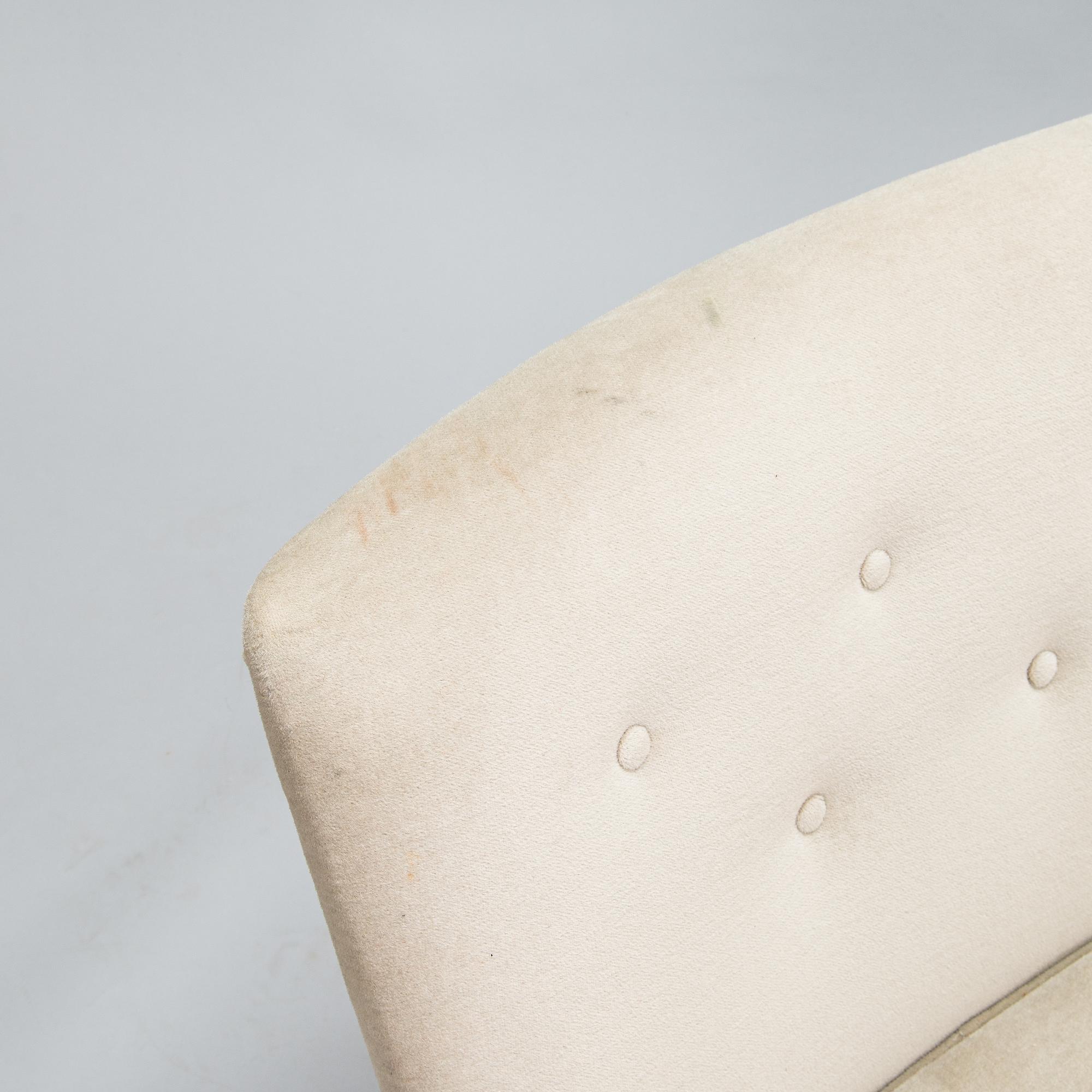 Carl Gustaf Hiort af Ornäs, a 1950s 'Kim' sofa for Puunveisto Oy.
