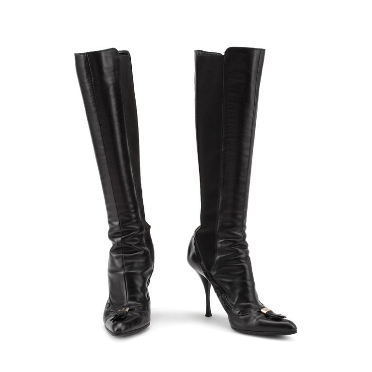 YVES SAINT LAURENT, a pair of boots. Size 37,5.