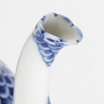 Royal Copenhagen, 4 porcelain pieces of 'Musselmalet', Denmark.