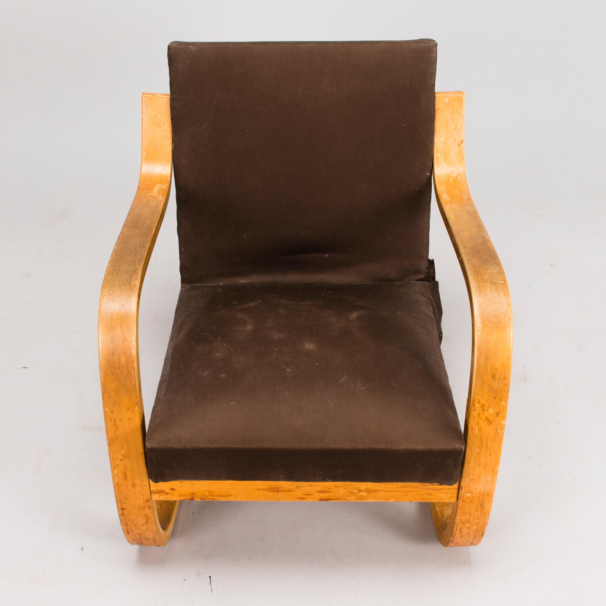 ALVAR AALTO, A late 1940s '34/402' armchair for  O.Y. Huonekalu- ja Rakennustyötehdas A.B. Finland.