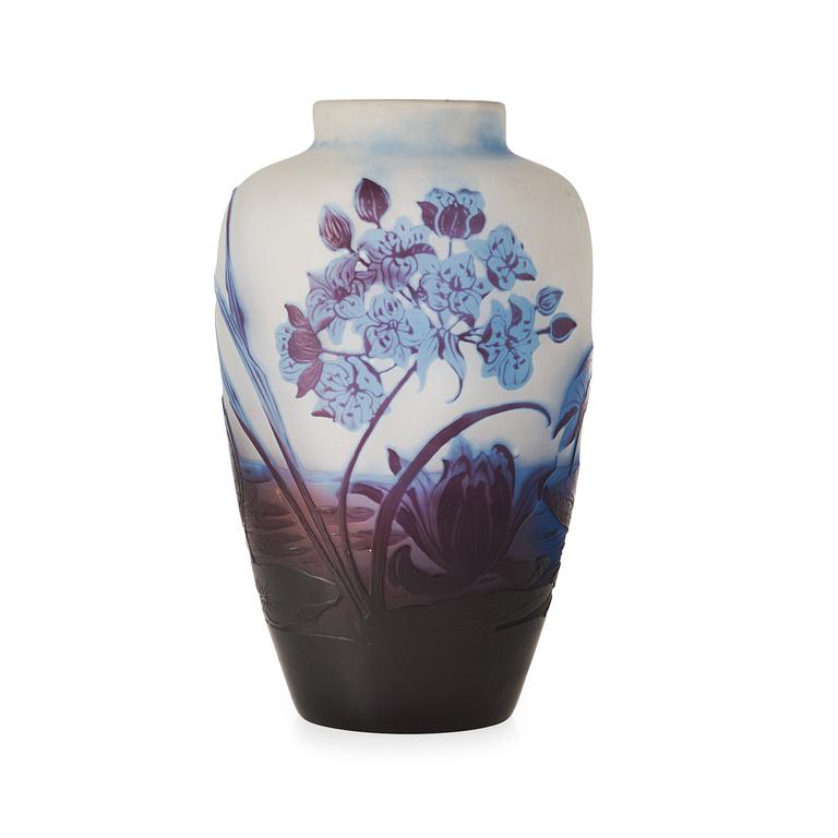 An Emile Gallé Art Nouveau cameo glass vase, Nancy, France.