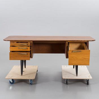 HADAR SCHMIDT,a 1950/60's desk.
