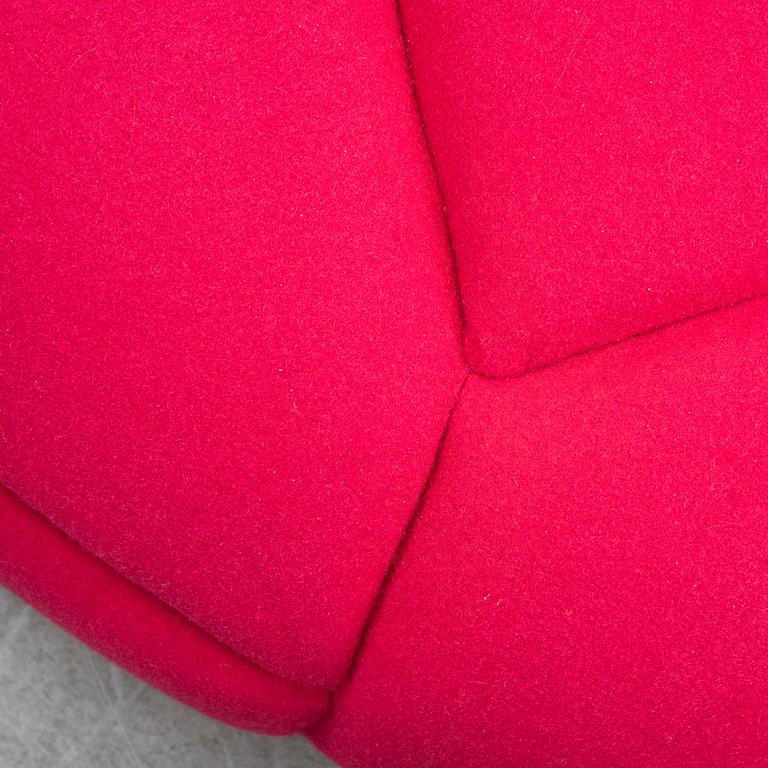 Busk+Hertzog 'Bubbles' seat, Plus Halle.