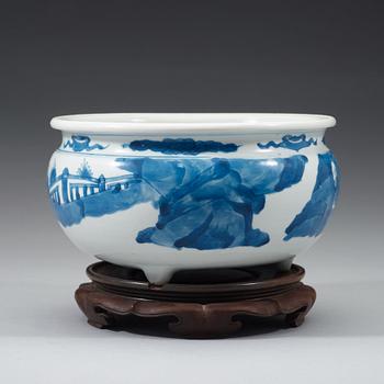 RÖKELSEKAR, porslin. Qingdynastin, Kangxi (1662-1722).