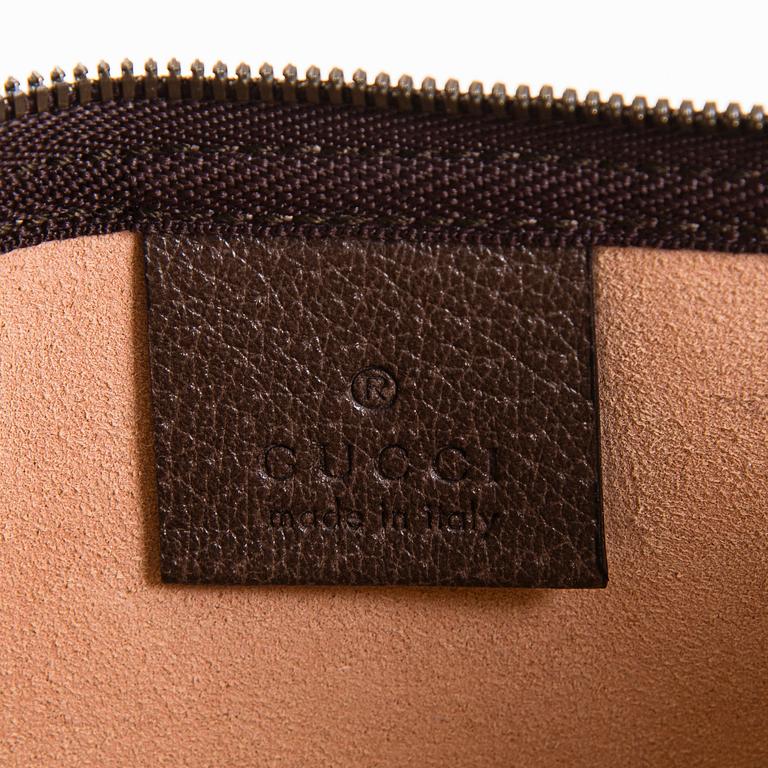 Gucci, a 'GG Supreme Ophidia Soft Large Tote' bag.