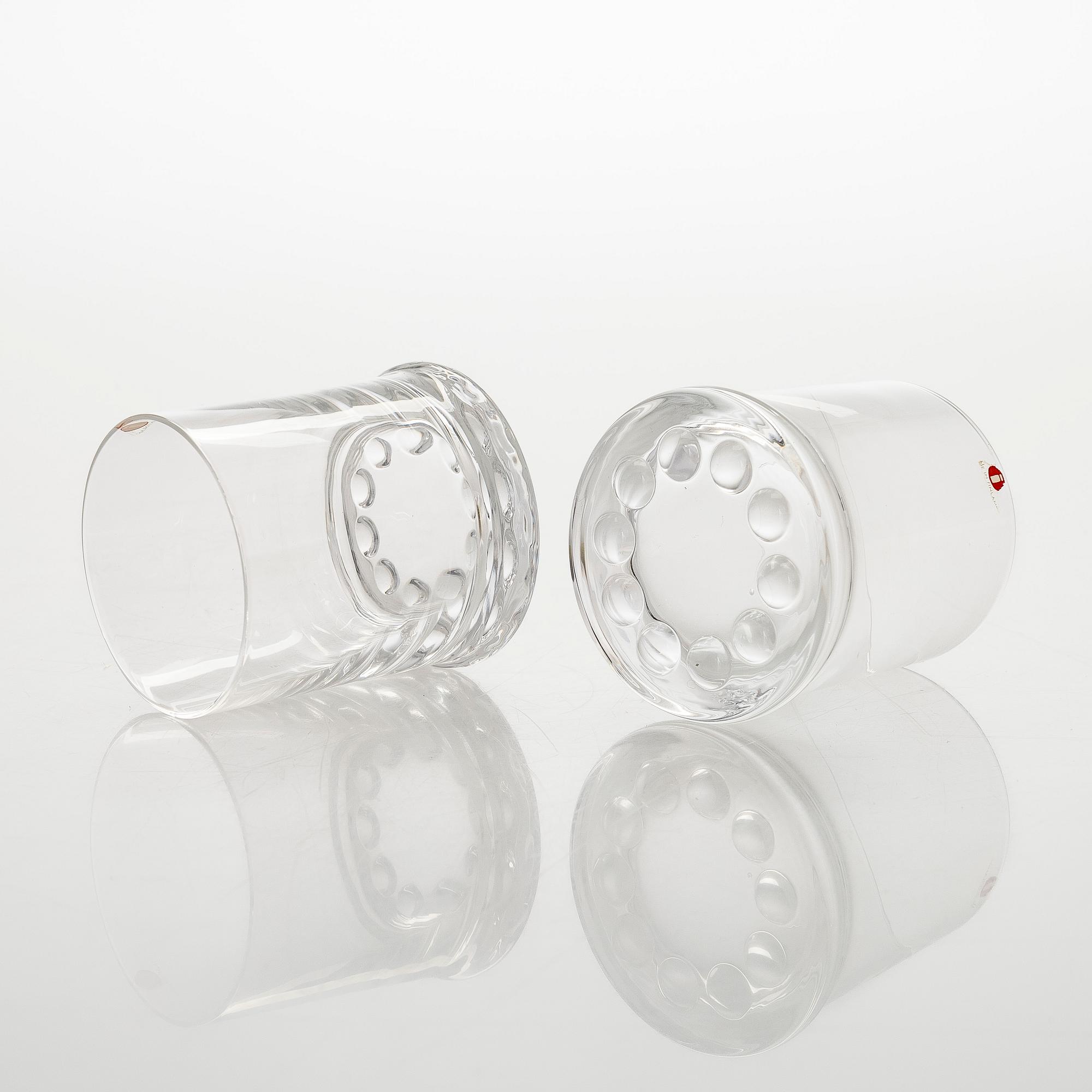 Timo Sarpaneva, drinking glasses, 16 pcs, "Helminauha" (Pearl Band), Iittala 1964-1973.