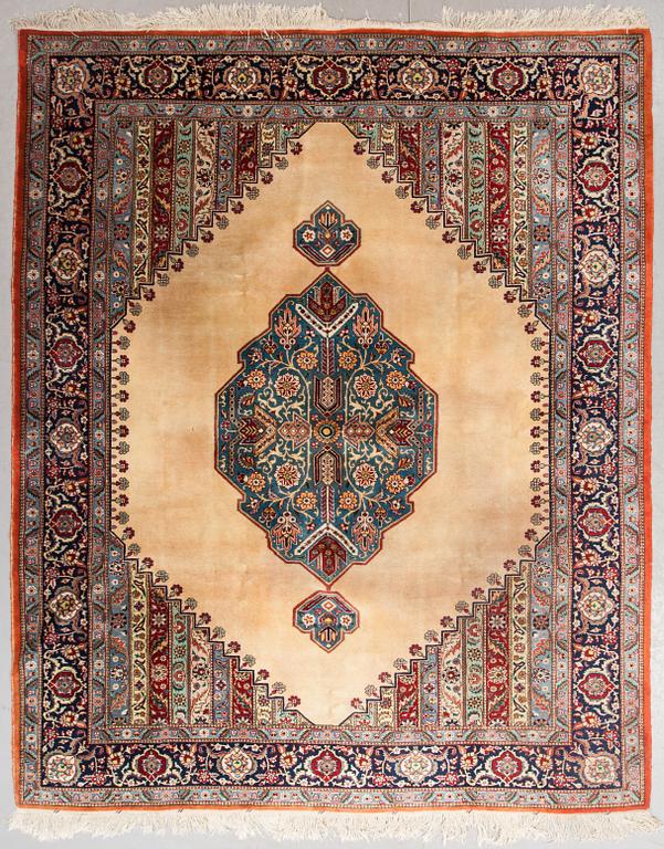 MATTA, old/semiantik, Täbris, ca 298 x 227 cm.