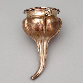 VINSIL, silver, Joseph Angell I & Joseph Angell II, London, 1842. Vikt 200 gram.