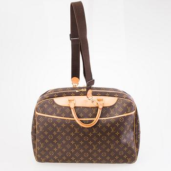 LOUIS VUITTON, "Alize 24 Heures", VÄSKA.