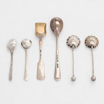 A silver mustard pot and spoon, salt cellars and salt spoons, totally 11 pieces, late 19th century - 20th century.