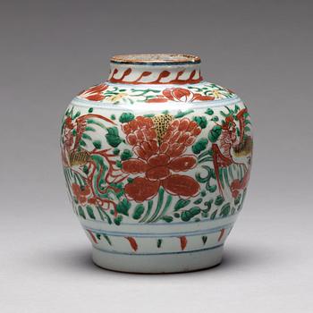 A Transitional wucai jar, 17th Century.