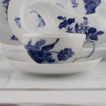 119 pieces of a 'Blue flower' porcelain service, Royal Copenhagen, Denmark.