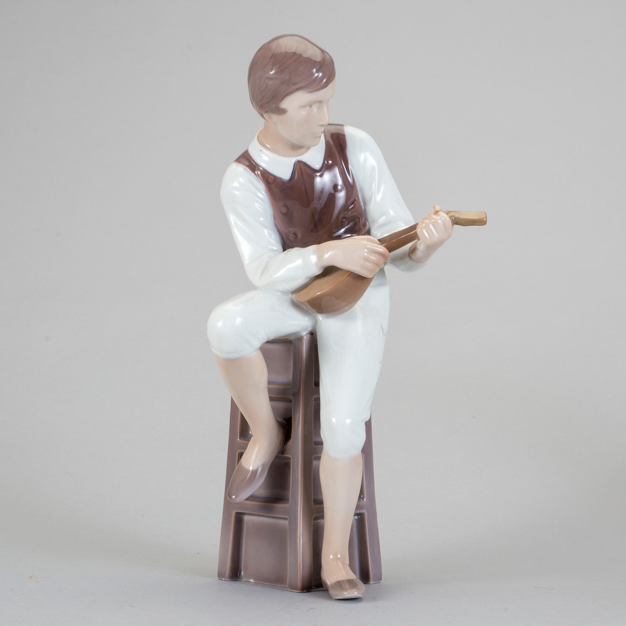 FIGURIN, Bing & Gröndahl, porslin, 1900-talets andra hälft.
