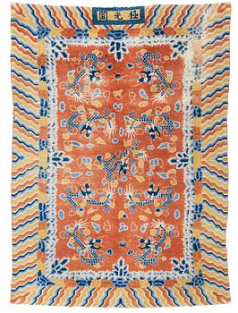 CARPET. Antique Ningxia Figural. 264,5 x 202,5 cm. China late Qing dynasty.