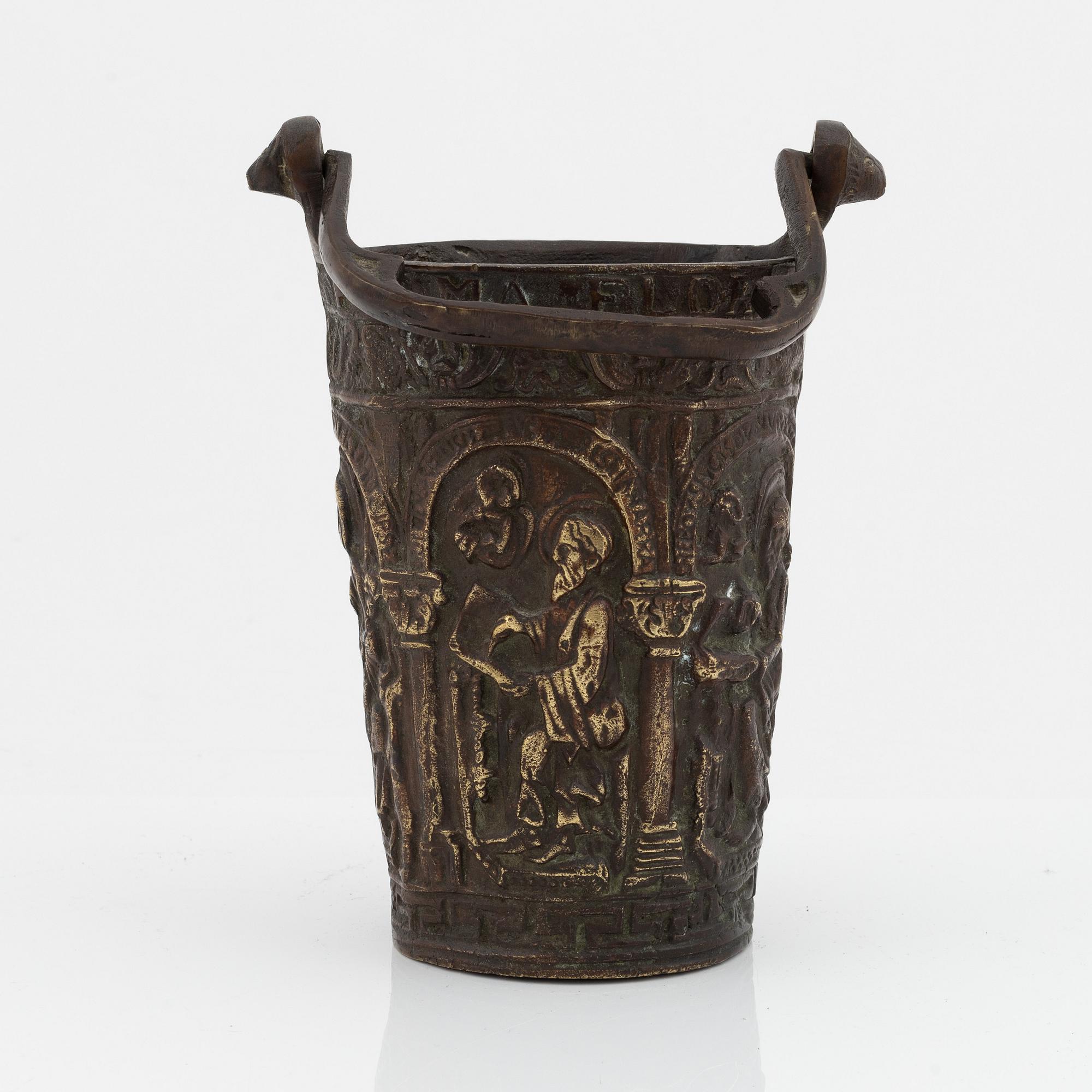A Historismus period bronze bucket, 19th Century.