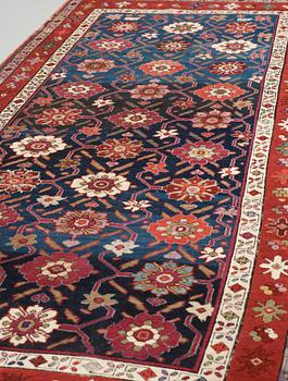 ANTIK/SEMIANTIK KARABAGH. 240 x 120,5 cm.