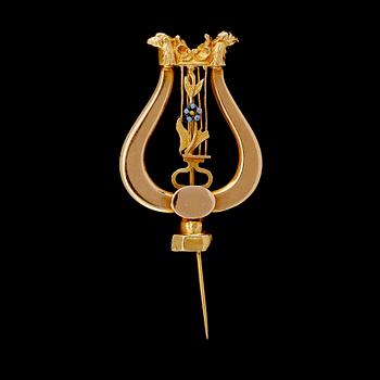 BROSCH, 18 k guld, 1839. Total vikt ca 3 g.