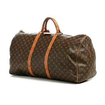 540. LOUIS VUITTON, a monogram canvas "Keepall 60" weekend bag.