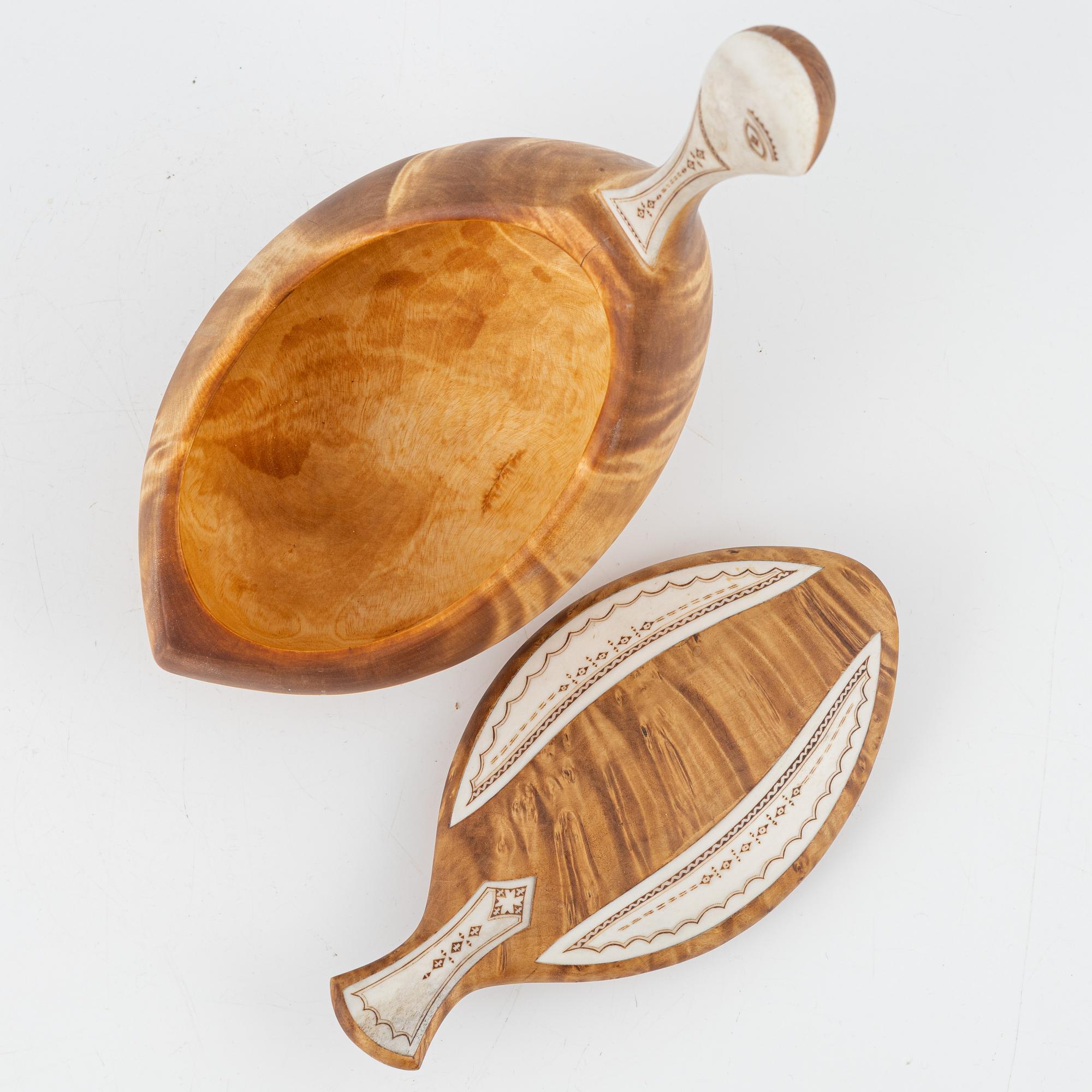 Lars Levi Sunna, a birch salt cellar, signed.