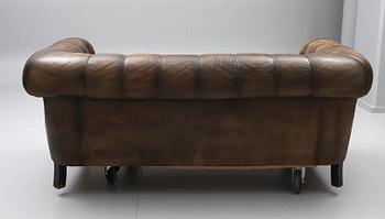 SOFFA, Chesterfieldmodell. 1900-tal.
