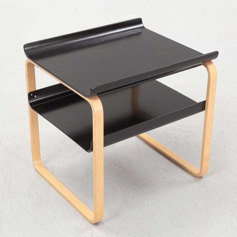 Alvar Aalto, sidobord, modell 915, Artek 2000-tal.