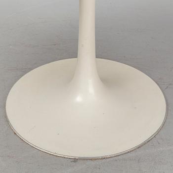 EERO SAARINEN, bord, "Tulip", Arkana.