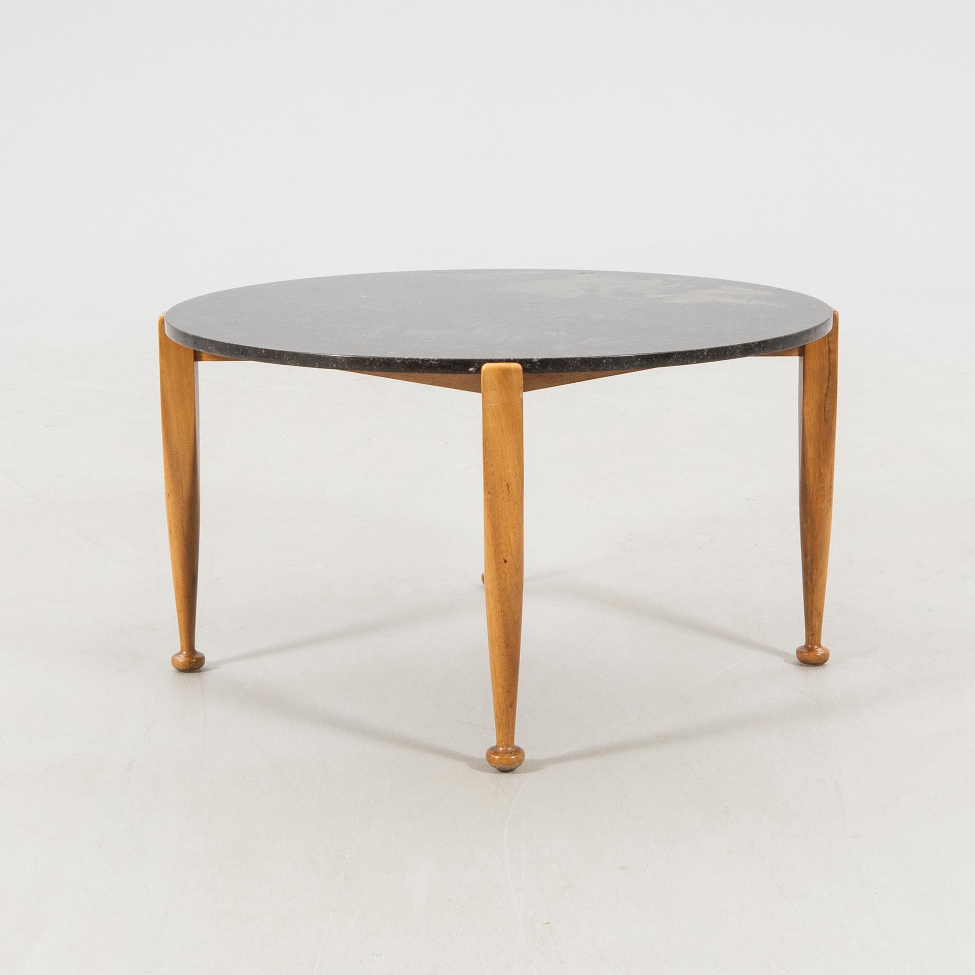 Josef Frank, soffbord modellnr 965 för Firma Svenskt Tenn.