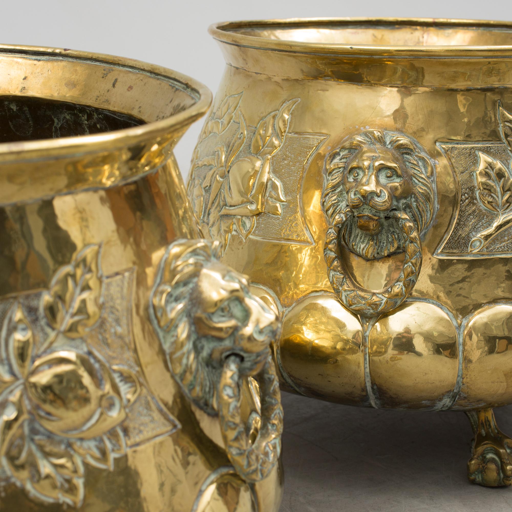 A PAIR OF BRASS FLOWER POTS, Ernest Houbian, Dinant, 19th century.
