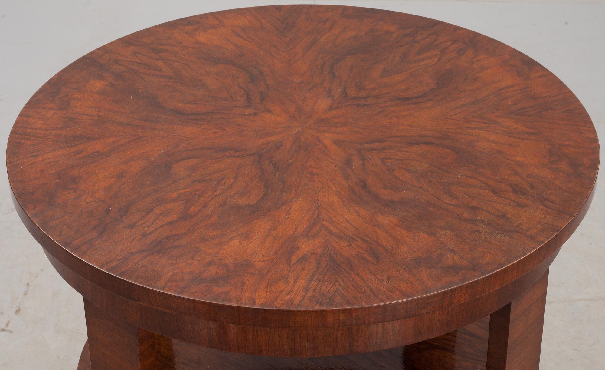 BORD, art-deco. 1900-tal.