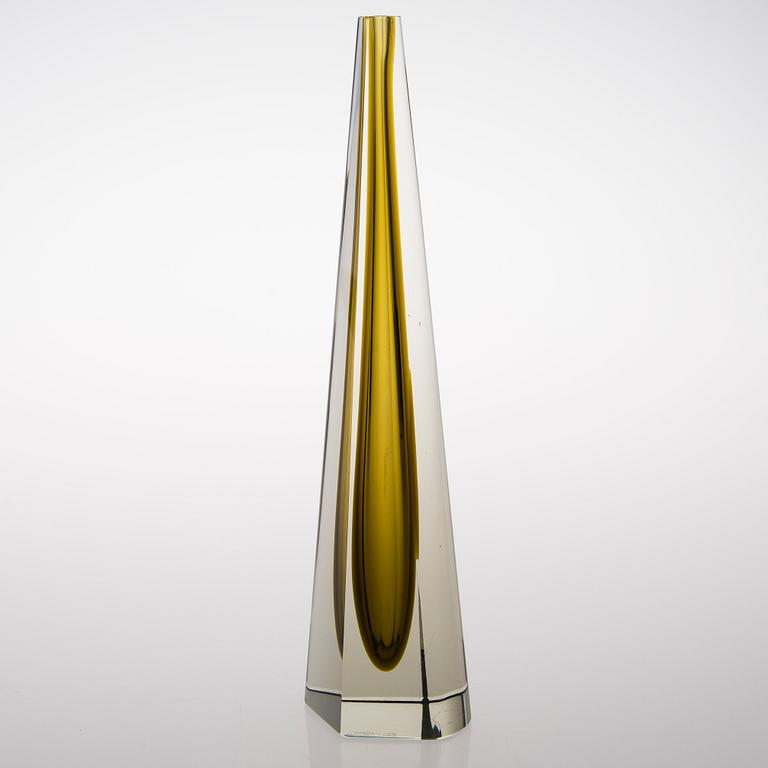 An 'Obelisk' glass sculpture signed K. Franck, Nuutajärvi Notsjö -62.