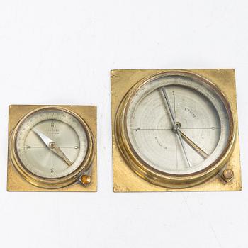 Compasses, 2 pcs, by Frans J Berg Stockholm, 18th/19th century.
