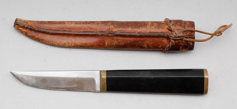 KNIV, rostfritt stål, nylon och mässing, Tapio Wirkkala, Hackman, Finland.