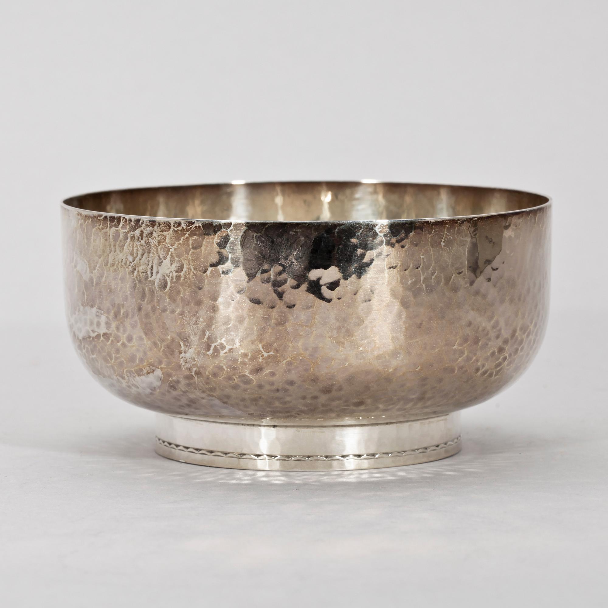 SKÅL, silver, CG Råström, Stockholm 1969. Vikt ca 270 gram.