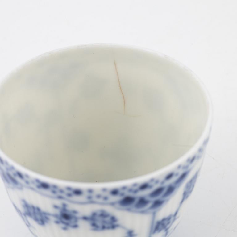 Kaffeservis, "Musselmalet Blond och Halvblonde", 26 delar, porslin, Royal Copenhagen, Danmark.