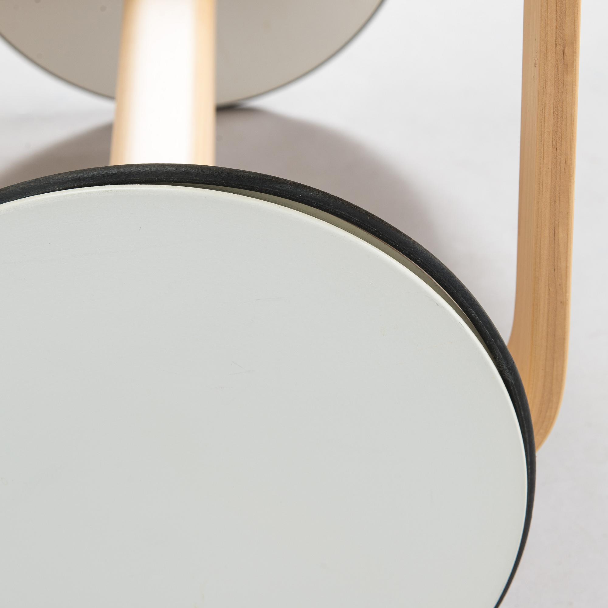 Alvar Aalto, tarjoiluvaunu, Artek, 2006.