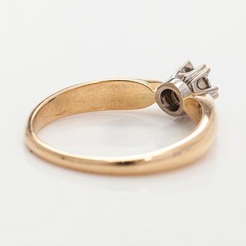 Ring, briljantslipad diamant, 14K guld, Kultakeskus 2006.