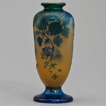 An Emile Gallé Art Nouveau cameo glass vase, Nancy, France.