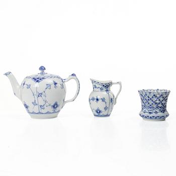 Royal Copenhagen, A 22 piece tea set, half laced and fukll laced, "Musselmalet", Denmark.