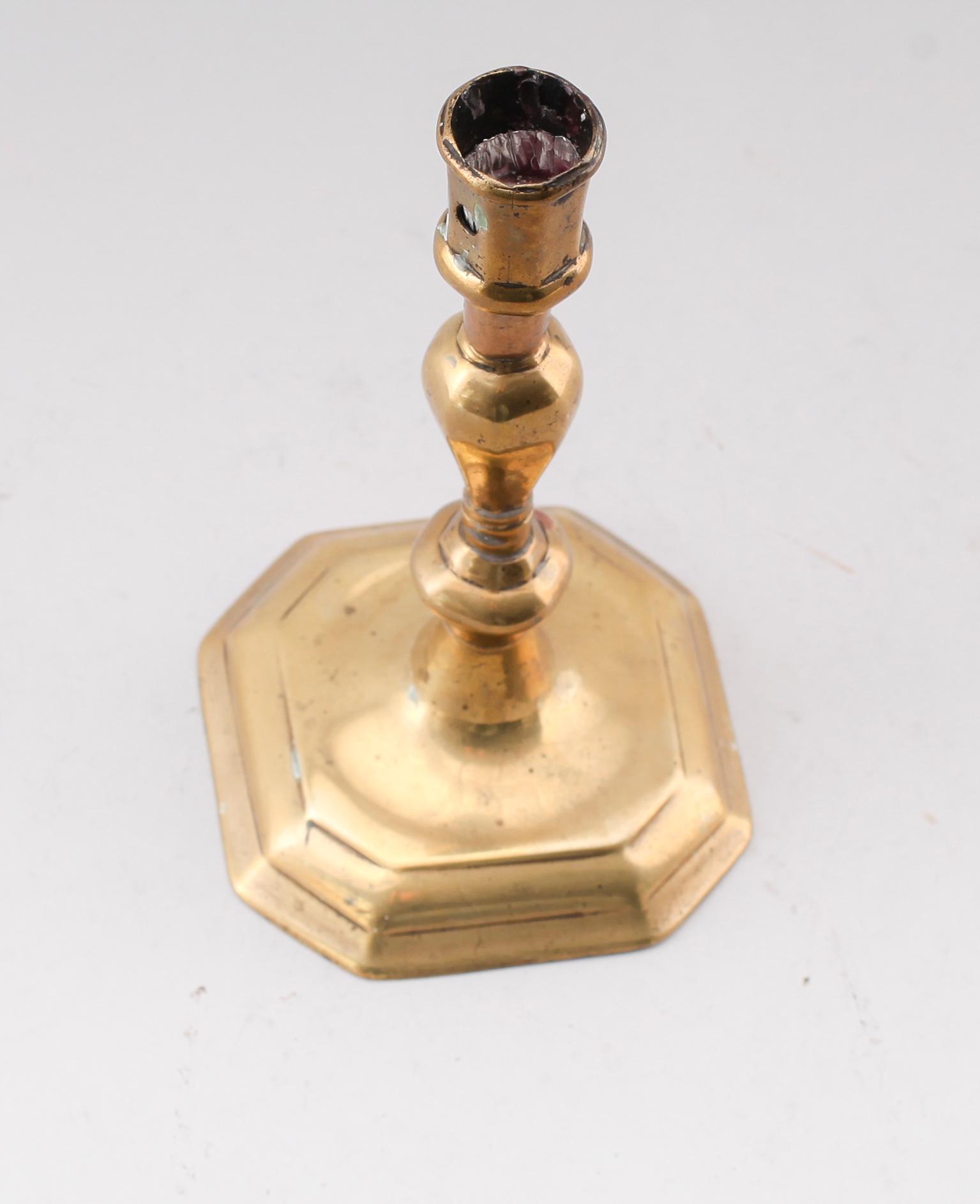 LJUSSTAKE, mässing, 1700-tal.