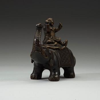 BEHÅLLARE med LOCK, brons. Qingdynastin, 1800-tal.