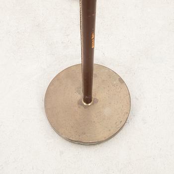 Mid-20th century floor lamp.