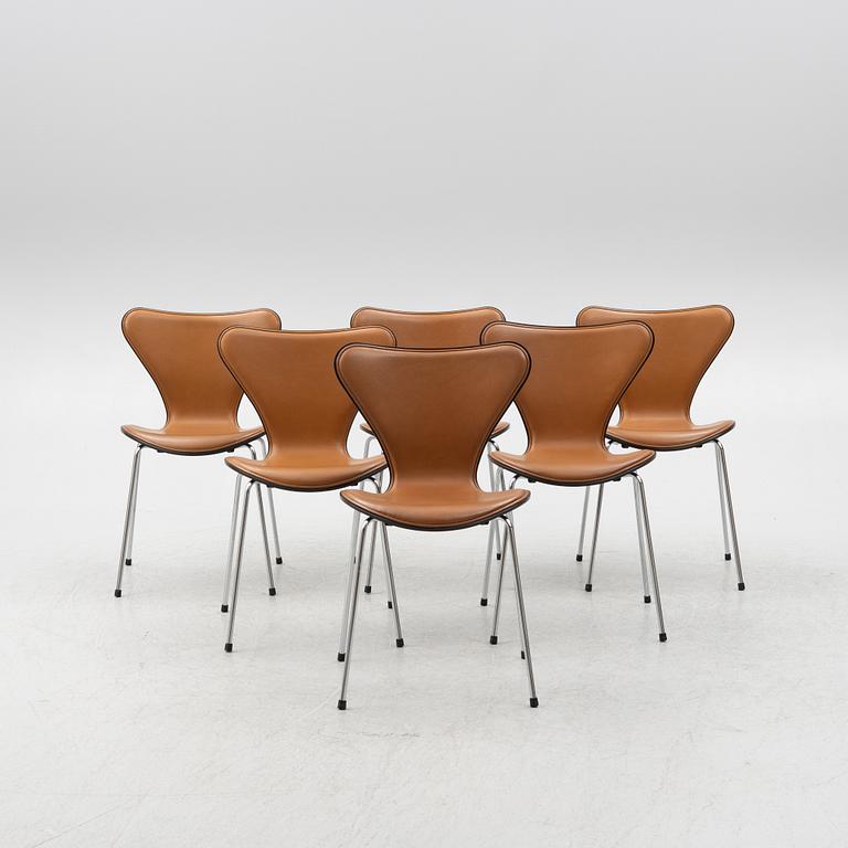 Arne Jacobsen, stolar 6 st "Sjuan" för Fritz Hansen, Danmark, 2020.