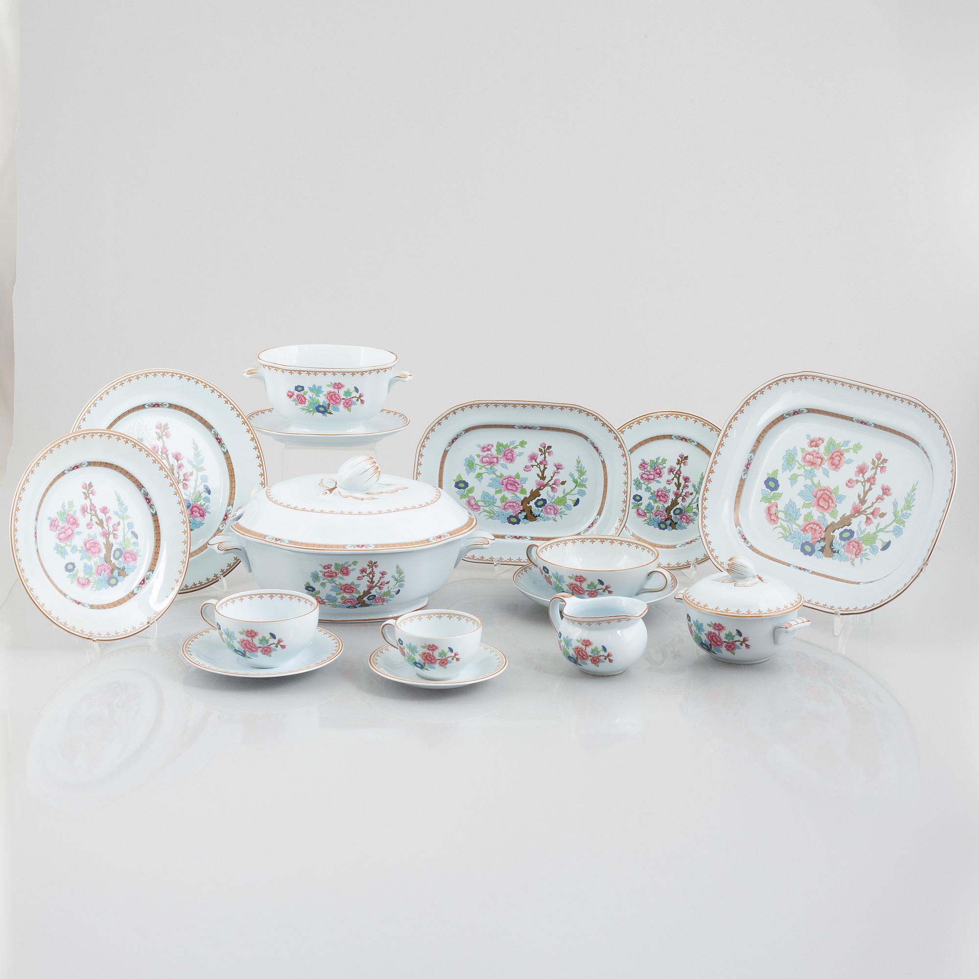 Dinner service, 148 pieces, stoneware, "Lotus", Rörstrand, second half of the 20th century.