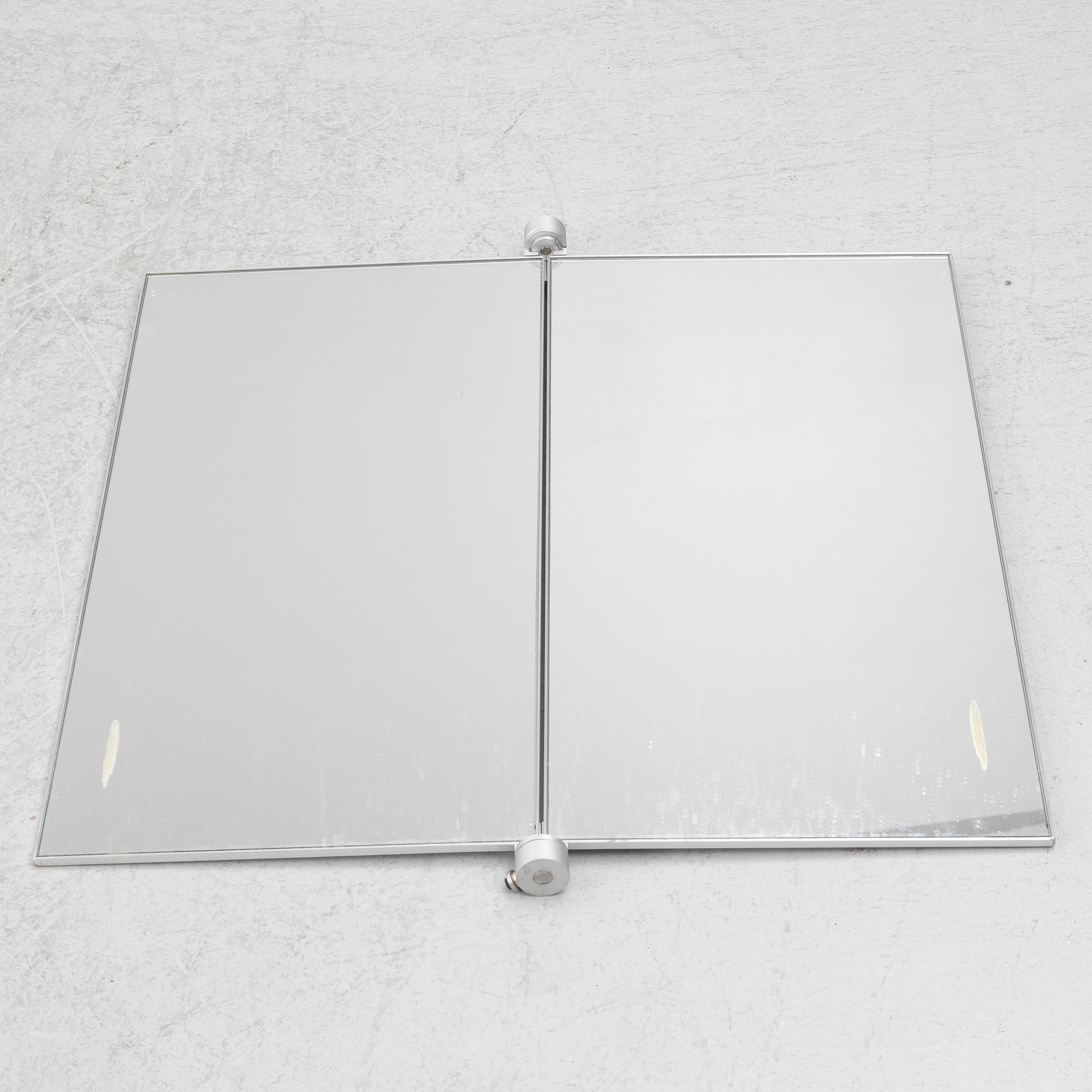 Petra Runge, a 'Book Mirror', DePadova.