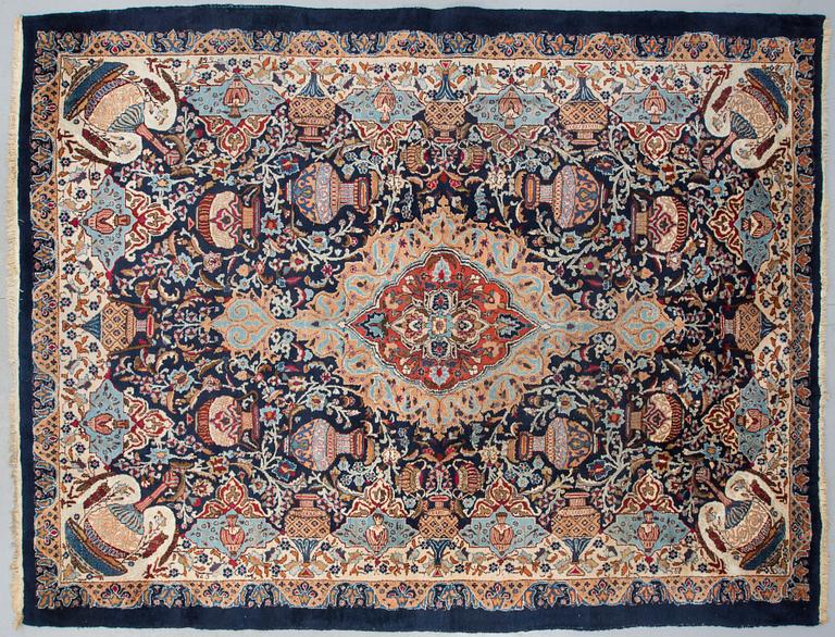MATTA, old, Kashmar, ca 356 x 249 cm.
