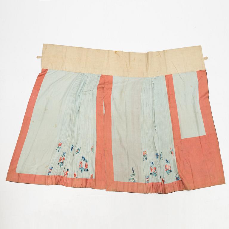 Two Chinese embroidered silk skirts, Qing dynsty, beginning of the 19th century.